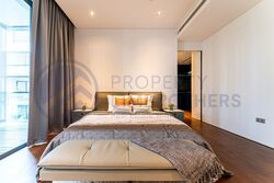 Sui Generis (D10), Condominium #452725431